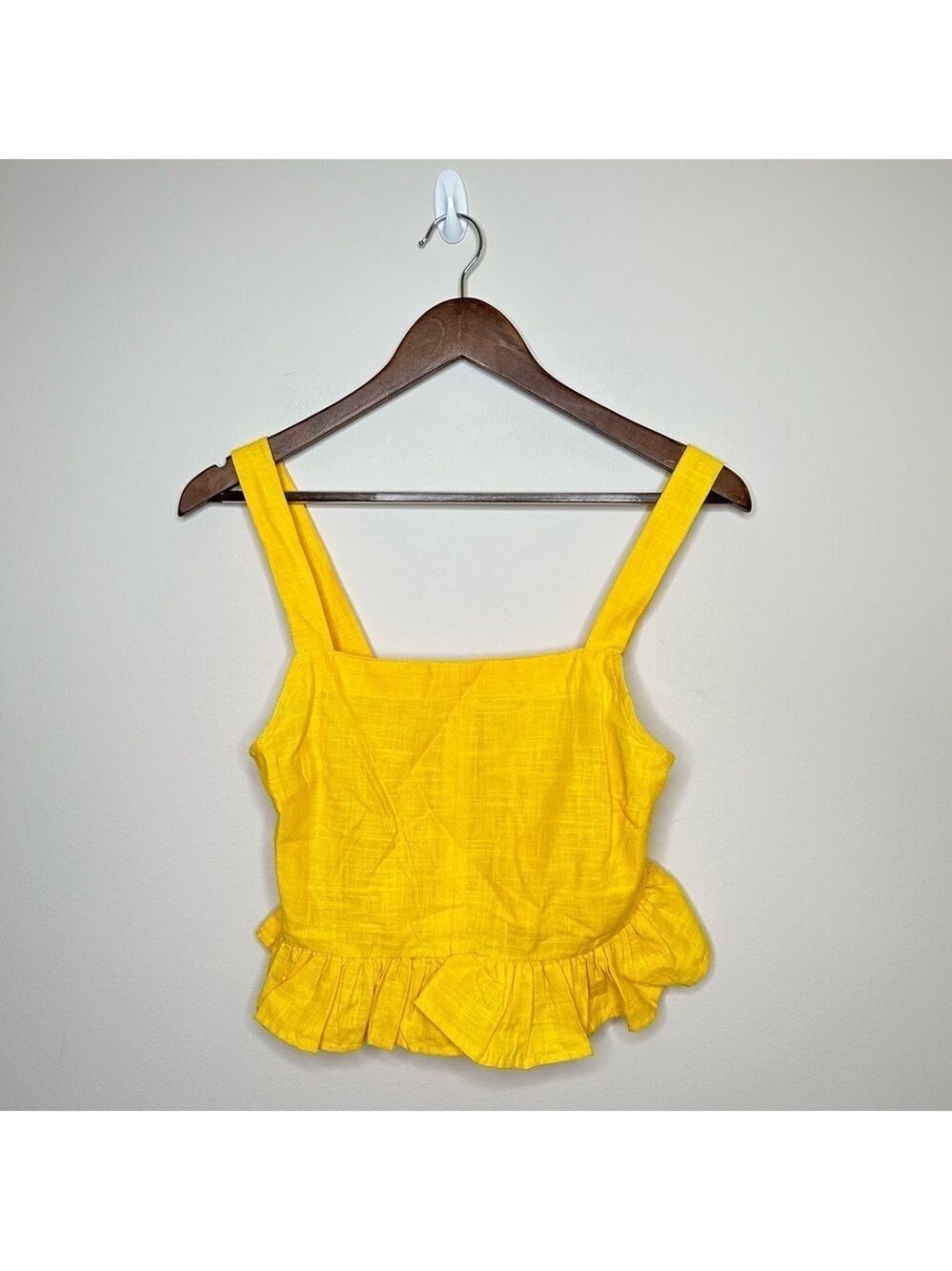 Razzle Dazzle Yellow Sleeveless Crop Top Medium